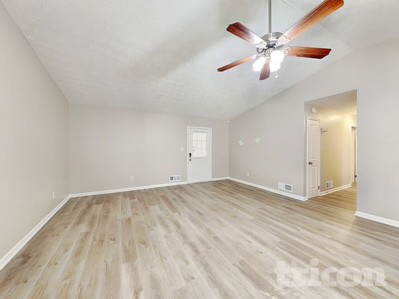 2nd image of 968 Dallas Way