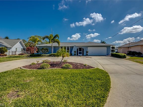 5th image of 3945 SE 9th Ct