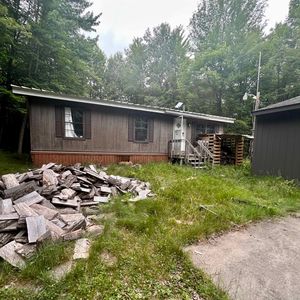 11173 N Lakeside Trl, Shepherd, MI, 48883