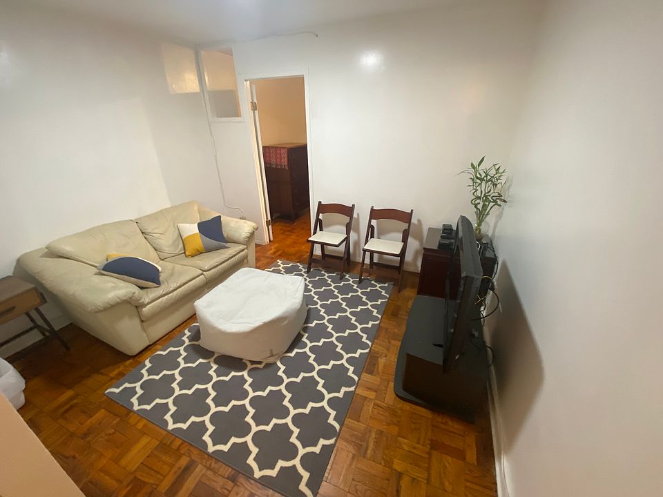 1st image of 10205 86th Ave #3
