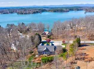 301 Falling Leaf Ct, Seneca, SC 29672