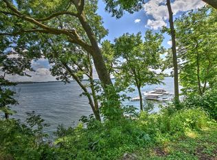 933 Spaight St APT 3, Madison, WI 53703