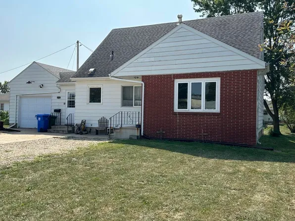 911 4th St, Allison, IA 50602