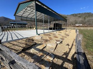 61-415 Hyde Town Rd, Robbinsville, NC 28771