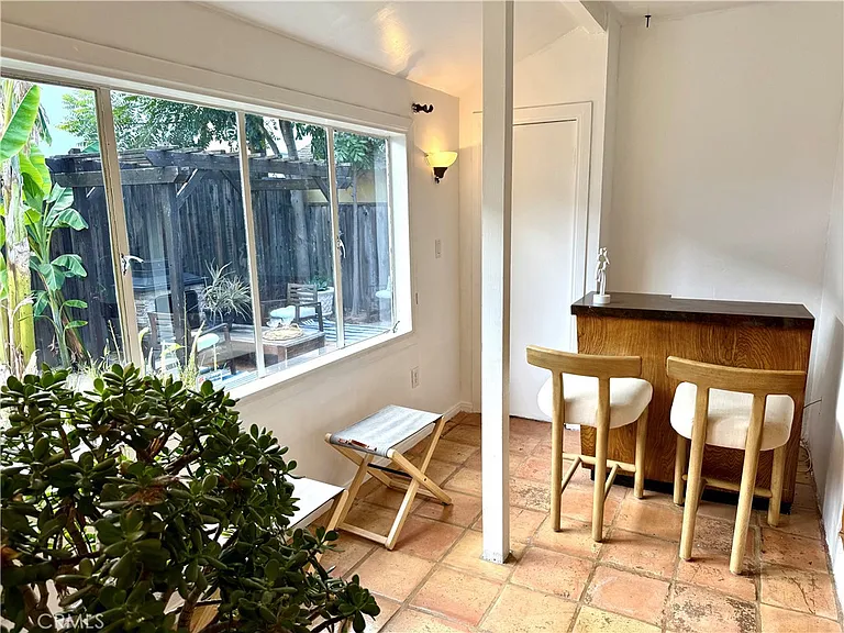 5425 Halbrent Ave — Photo 5