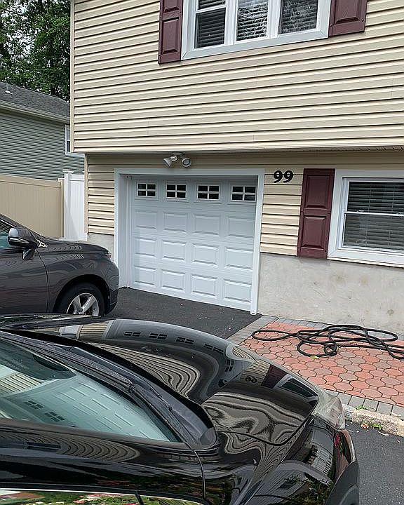 2nd image of 99 Northfield Rd