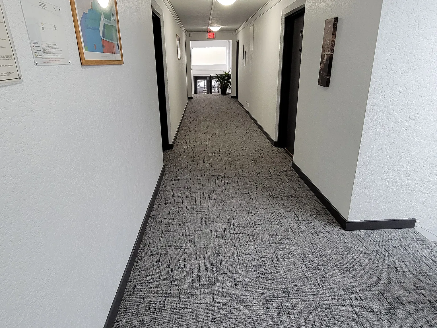 Prince Charles Apartments — Photo 4
