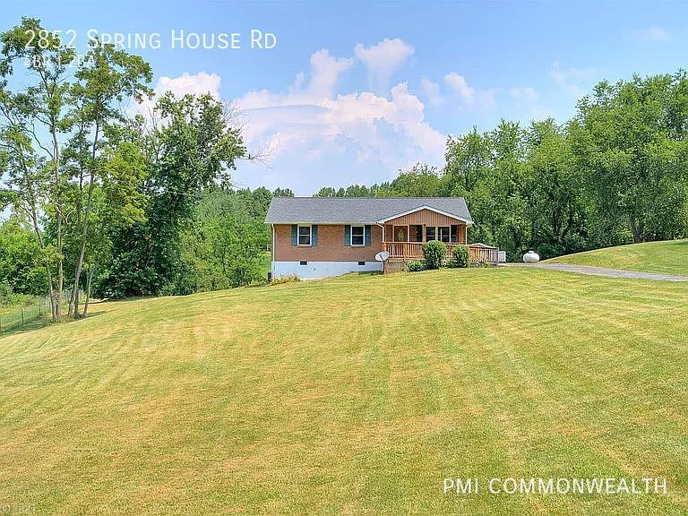 1st image of 2852 Spring House Rd