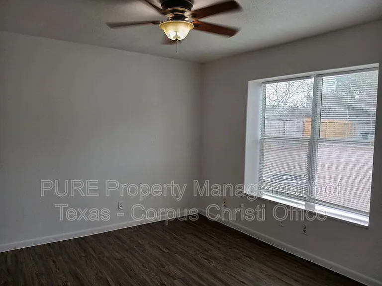 901 Furman Ave #F — Photo 10