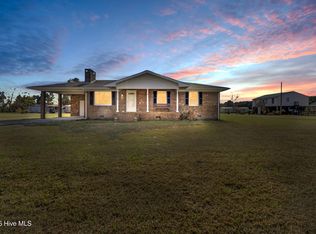 16 Elm Street, Vandemere, NC 28587