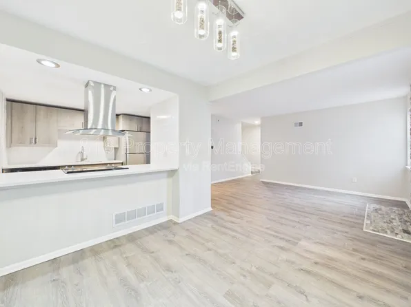 3108 Eaton St, Kansas City, KS 66103