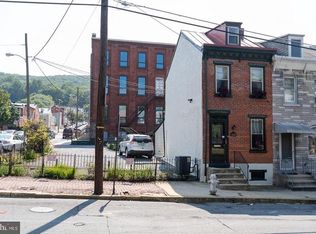 1352 Muhlenberg St, Reading, PA 19602