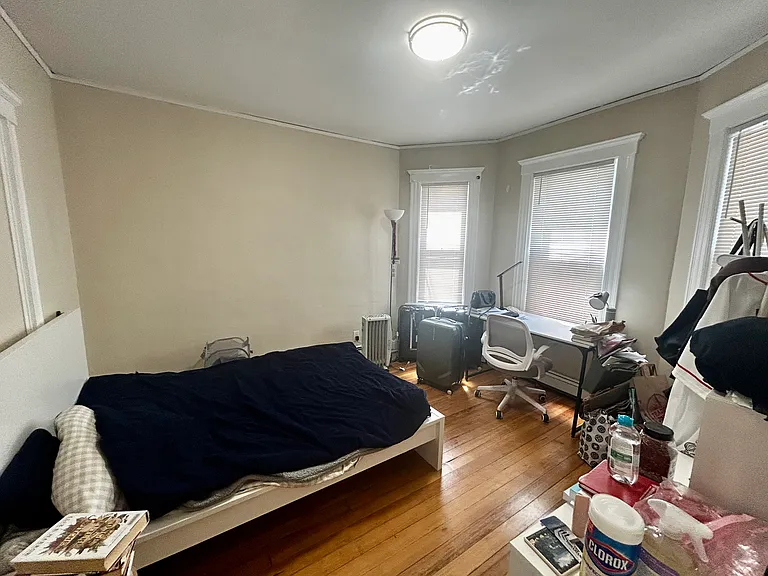 11 Harold St #1 — Photo 6