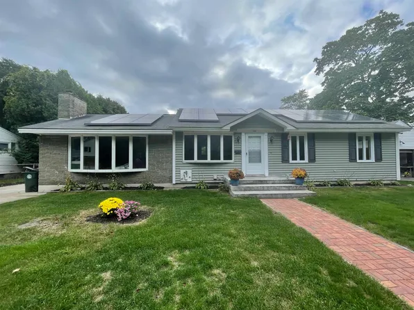 115 Leewood Street, Manchester, NH 03103