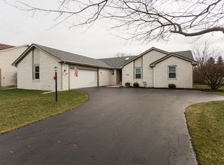 6943 Morningdew Blvd, Maumee, OH 43537