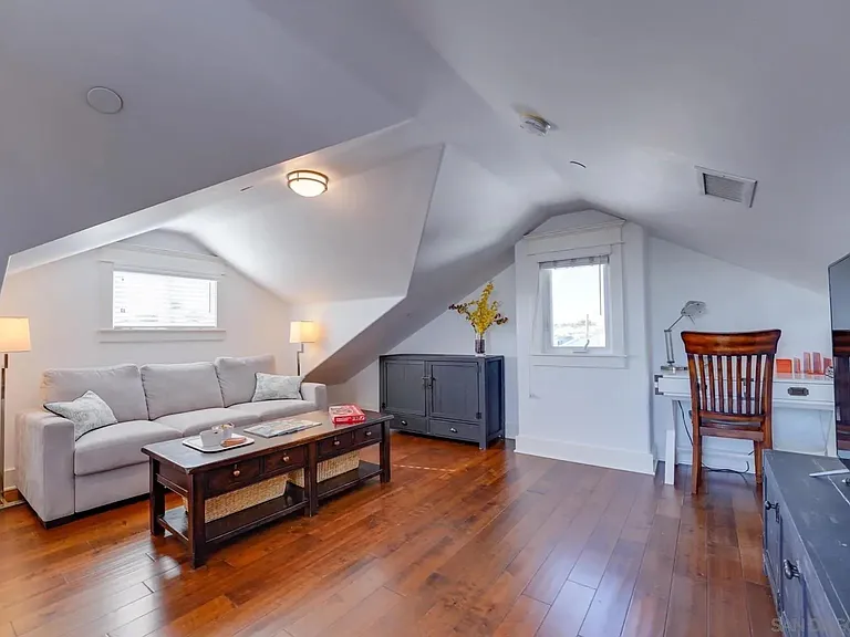 920 D Ave — Photo 25