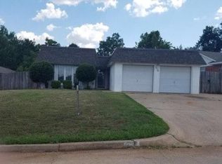 336 Memory Ln, Edmond, OK 73013