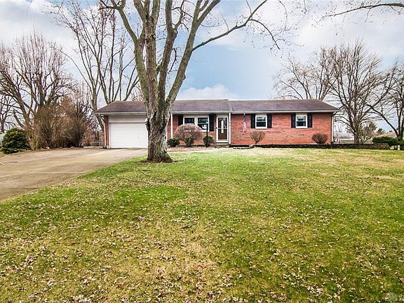 2nd image of 380 Pinehurst Dr