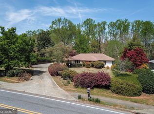 660 Hembree Rd, Roswell, GA 30076