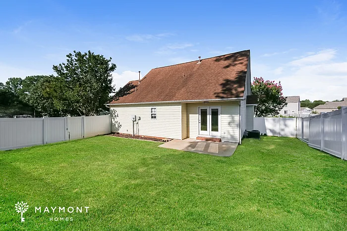 101 Luke Ct — Photo 15