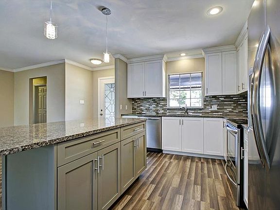 4th image of 8332 Archwood Cir