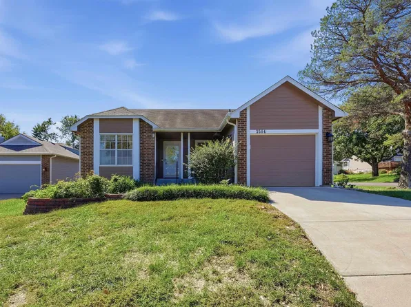 3584 SW Willow Brook Dr, Topeka, KS 66614