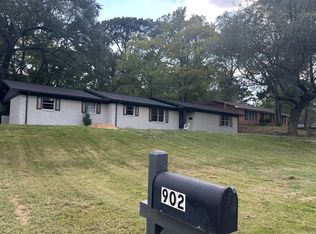 902 Fleming Dr, Mount Pleasant, TX 75455