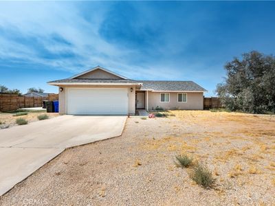 13286 Topock Rd, Apple Valley, CA, 92308