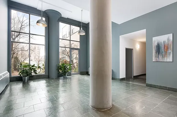 Rented by Compass | media 25