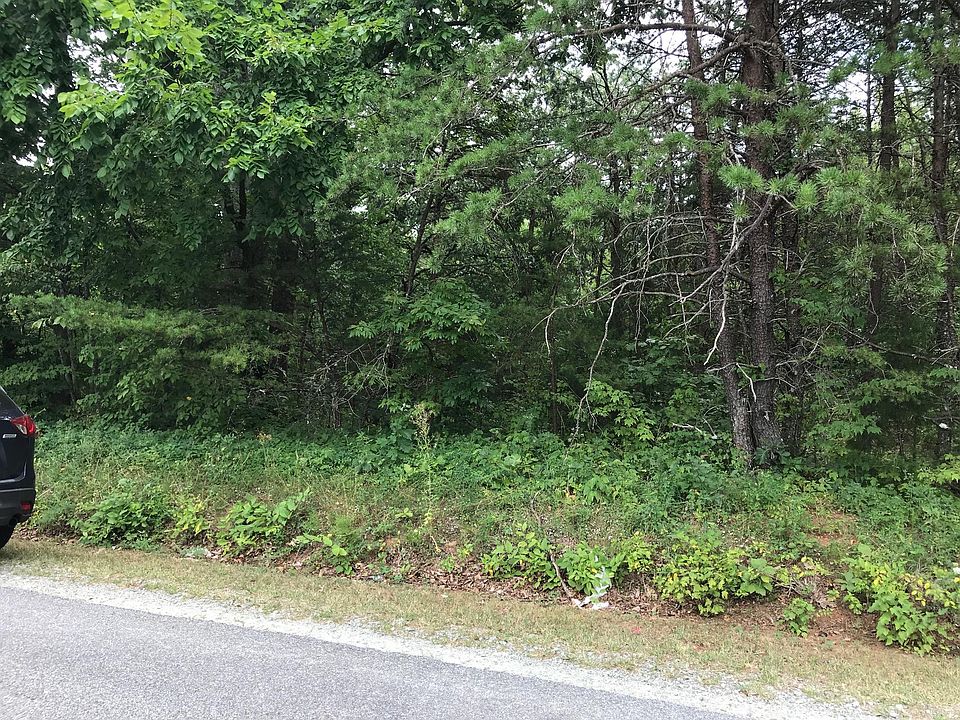2nd image of 1364 Ridgeway Rd