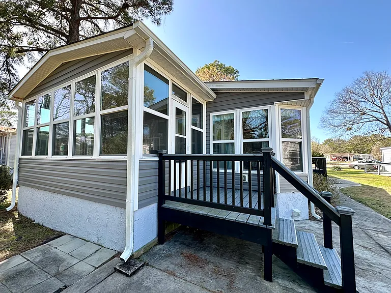 419 Quartermaster Ct — Photo 6