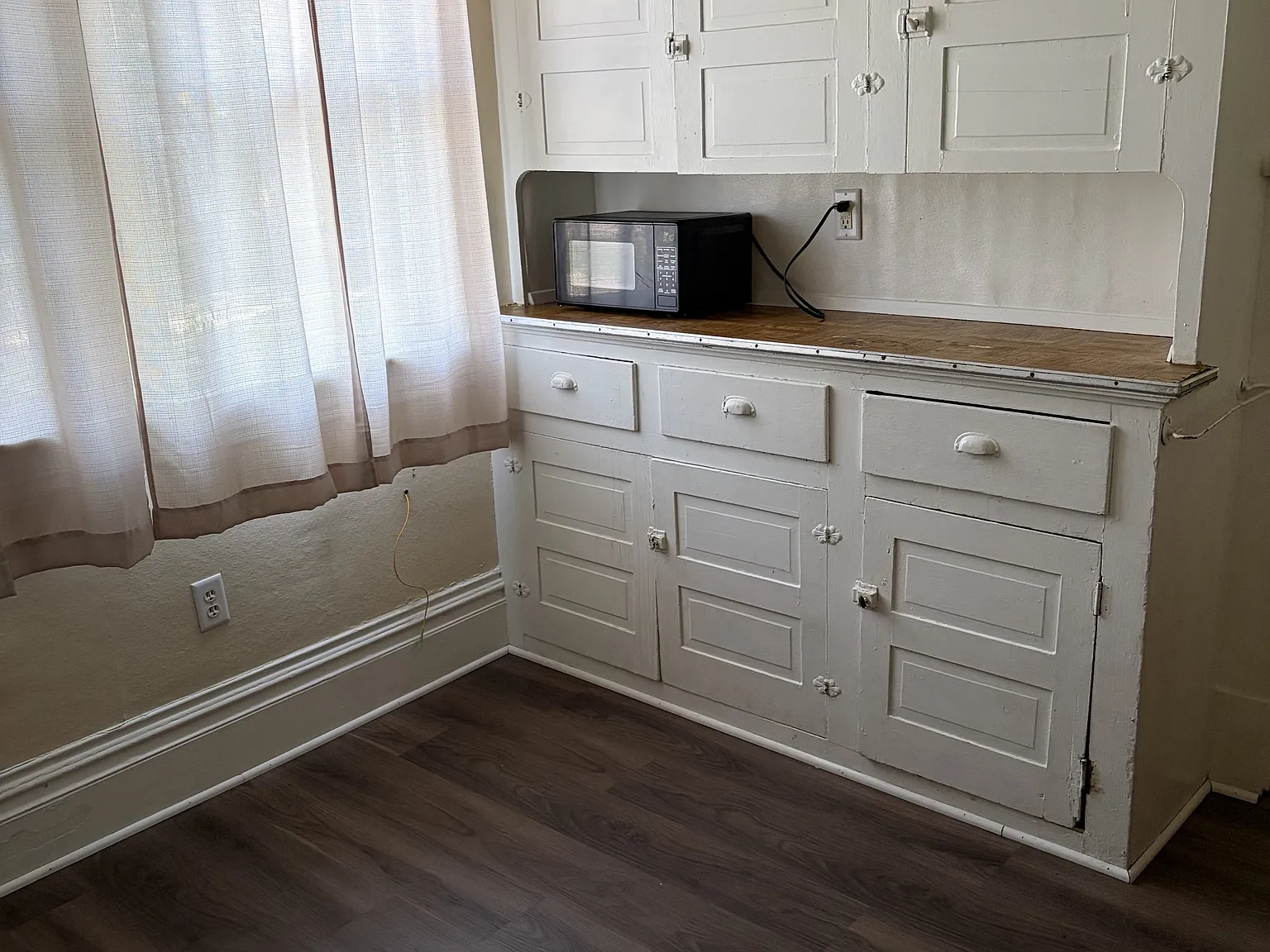 518 Locust St - 518 — Photo 2