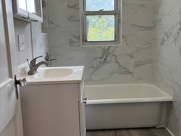 3336 Niagara St — Photo 8