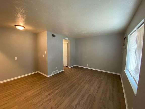 2nd image of 4505 Lafayette Ave APT 1