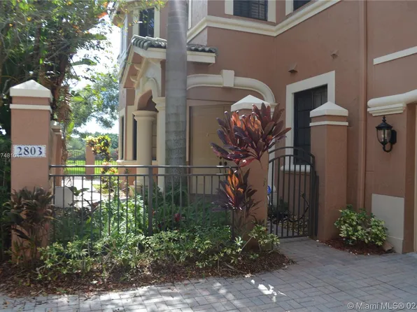 2803 Kinsington Cir #12-1, Weston, FL 33332