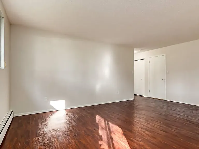 29 Grand Dr #2 — Photo 32