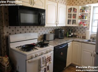 178 Lake Shore Rd #1G, Brighton, MA 02135