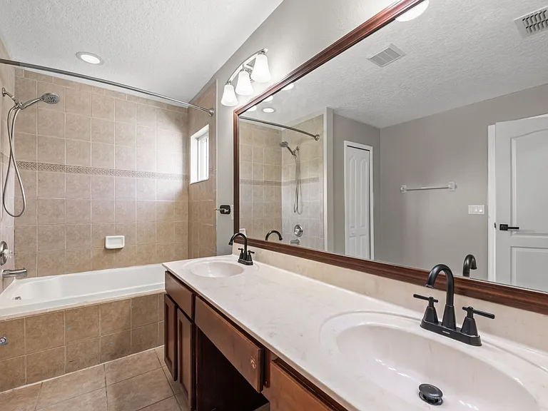 1752 Portcastle Cir — Photo 36