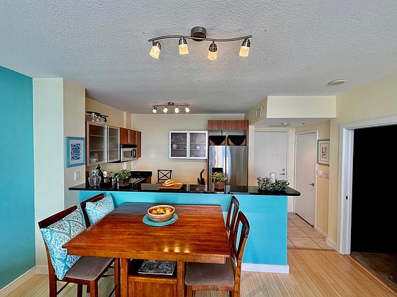 4th image of 1551 N Flagler Dr #909