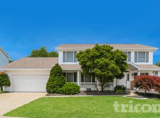 1539 Country Bend Dr, Saint Charles, MO