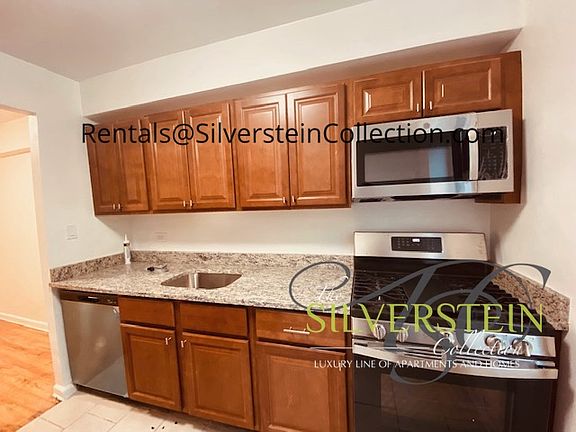 4th image of 35-05 Parsons Blvd #3H