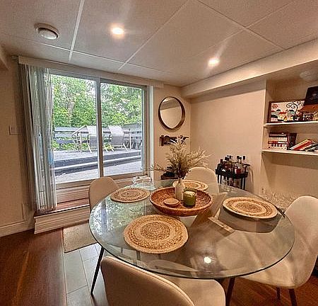 4th image of 3766 Forest Bluff Cres