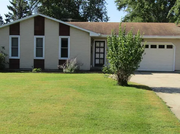 814 Dauphin St, Green Bay, WI 54301