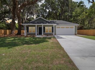 1153 Mentionville Rd, Darien, GA 31305