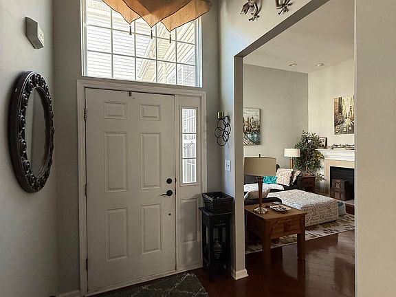 3rd image of 9 Delray Ln