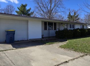 706 Meadowdale Dr, North Manchester, IN 46962