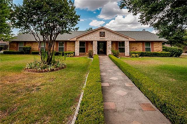 1st image of 1371 S Hulgan Cir