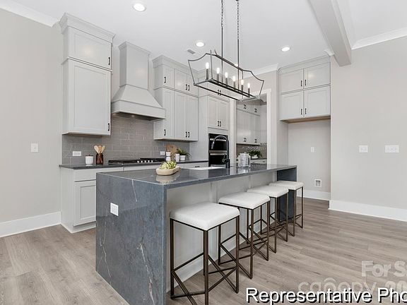 3rd image of 4701 Monterrico Dr #77P