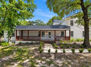 241 OAK HOLLOW DR, La Vernia, TX 78121