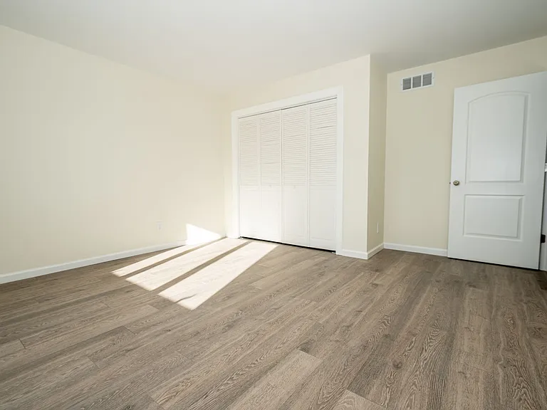 400 Tiburon Ln — Photo 18
